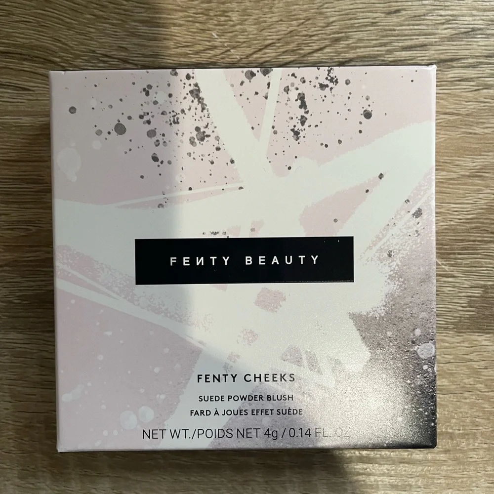 Fenty Beauty: Suede Powder Blush